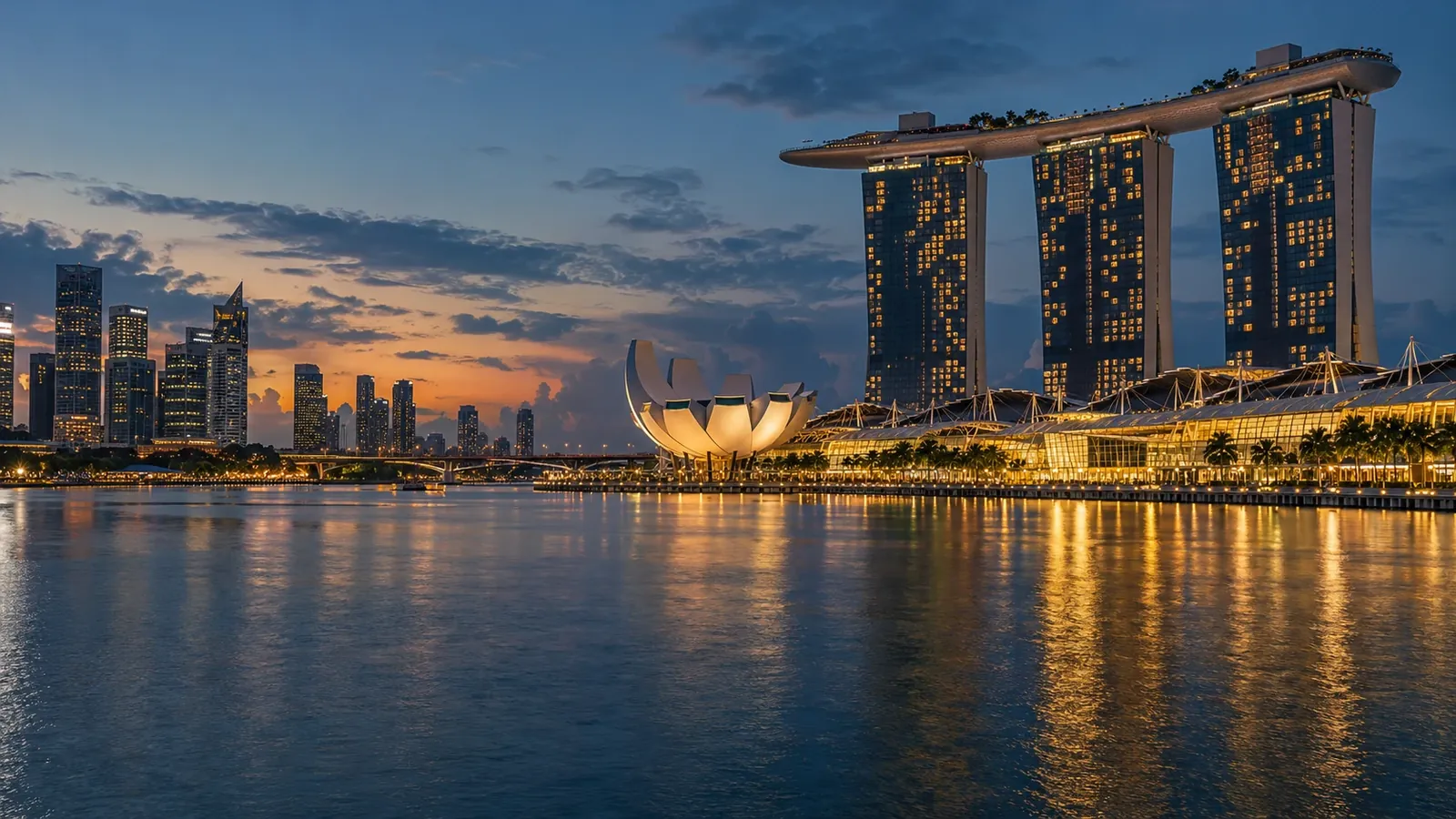 Marina Bay Sands and the ArtScience Museum at blue hour