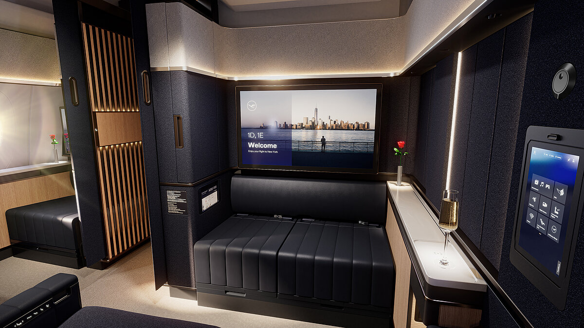 Lufthansa Allegris First Suite / Suite Plus — Private suite
